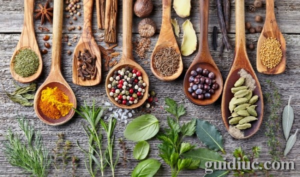 gửi hàng mẫu đi nước ngoài